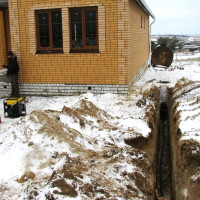 Comment organiser l'introduction de l'eau dans la maison: le choix de la méthode d'approvisionnement en eau + les options d'aménagement