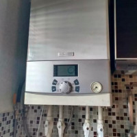 Fout E4 in een gasketel: decodering van code E04 + stappen om het probleem op te lossen