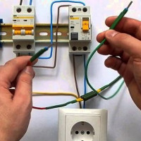Regels voor het aansluiten van een aardlekschakelaar op een enkelfasig netwerk zonder aarding: de beste schema's + bedieningsprocedure