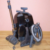 Suriin ang Tomas Twin Panther na naghuhugas ng vacuum cleaner: istasyon ng kariton mula sa mga seryeng badyet