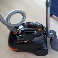 Pangkalahatang-ideya ng Mas malinis na Vacuum ng Thomas Aqua-Box: compact ngunit walang awa sa alikabok at mga allergens