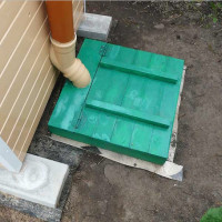 Comment un puisard est construit dans une maison privée: un examen des structures + des règles pour leur agencement