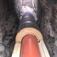 Ang pagkakabukod para sa mga tubo ng sewer: mga uri, mga panuntunan sa pagpili at pangkalahatang ideya ng teknolohiya ng pagtula