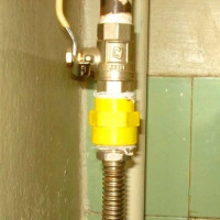 Diëlektrisch inzetstuk voor gas: verschillende gaskoppelingen en installatietips