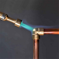 Koperen buizen solderen met een gasbrander: handige tips en stappen voor zelfsolderen