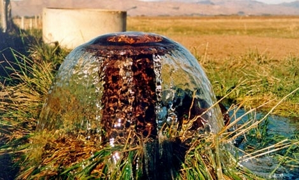 Zuiver water uit een diepe put