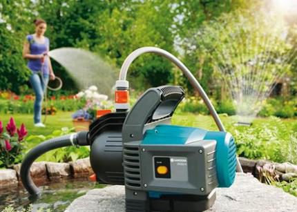 Tuinbedden water geven