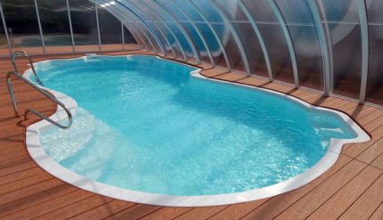 Configuration de piscine sophistiquée