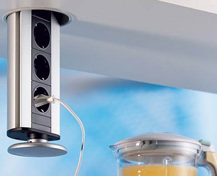 Wall mounted drawer