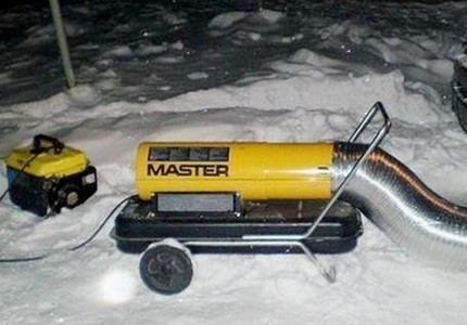 Heat guns against ice caps