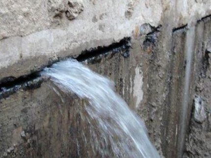 Actieve lekken door betonverbindingen