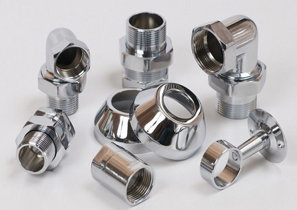 Phụ kiện để lắp đặt và lắp đặt một đường ray khăn nóng