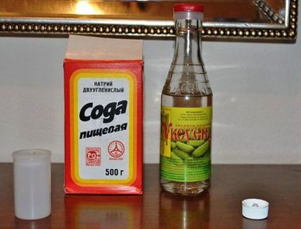 Soda i Ocet Przeciw Pleśni