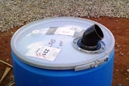 Holes in a cesspool from a barrel