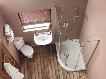Hoek toilet