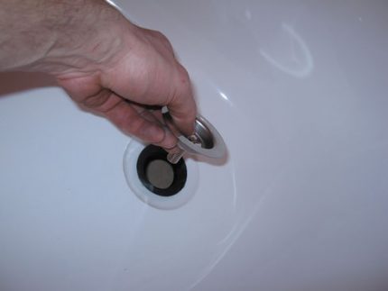 Drain equipment