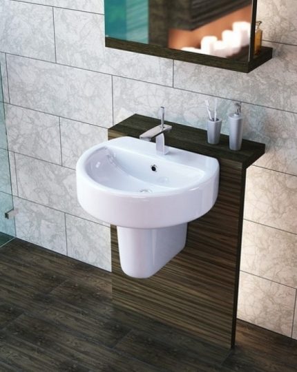 Semi-tulip mounted sink