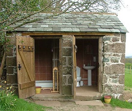 WC with washbasin and shower