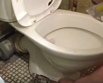 Lorsque les boulons sont serrés