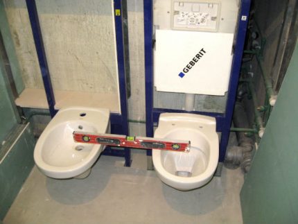 Ilagay upang mai-install ang isang bidet