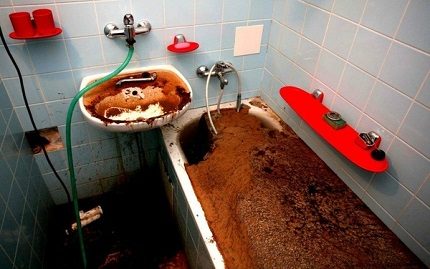 Volledig verstopt riool