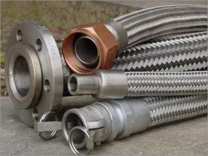 Flexible metal medyas