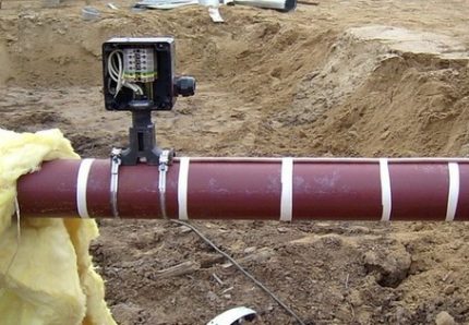 Outdoor heating pipe