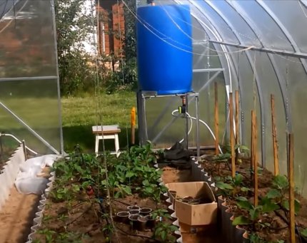 Gravity Watering Tank