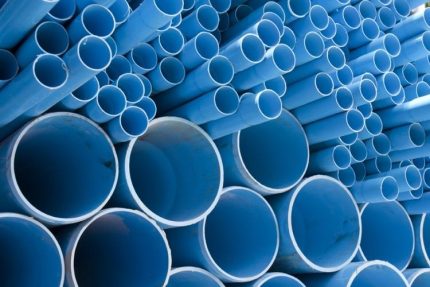 Mga plastik na tubo
