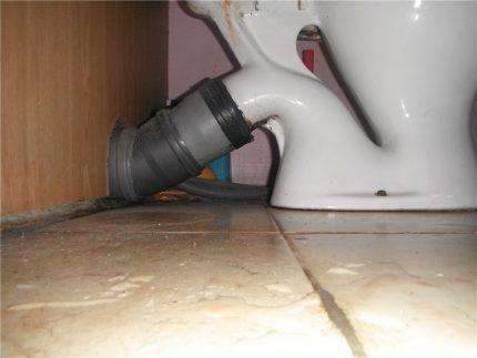 Toilet cuff