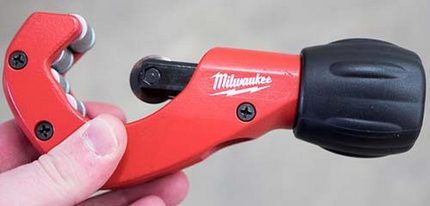 Manu-manong mekanikal na pamutol ng pipe na may roller