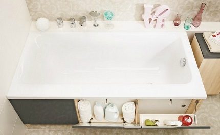 Use of space under the bathroom