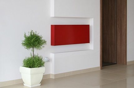 Convecteur mural dans une petite niche
