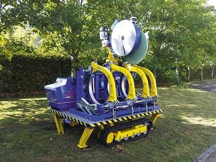 Awtomatikong machine para sa mga welding na polyethylene pipe