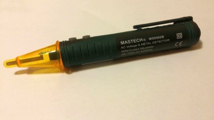 Nakatagong mga kable ng detektor ng mga kable