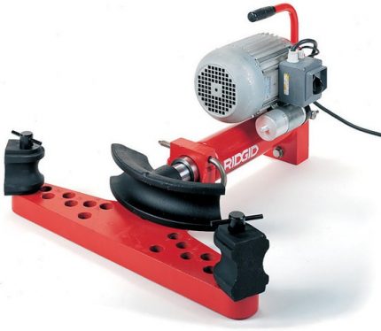 Elektrohydraulische pijpenbuiger