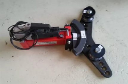 Mobiele elektrische pijpenbuiger