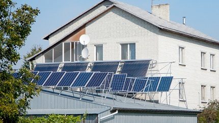 Volwaardig huisgemaakt zonnestation