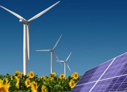 Combinatie van zonnepanelen en windgeneratoren