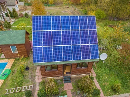 Ang mga solar panel sa power supply sa bahay