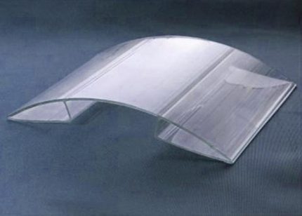 Polycarbonate cover for masking pipes