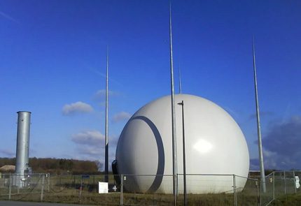 Bliksembeveiliging van een industriële gastank