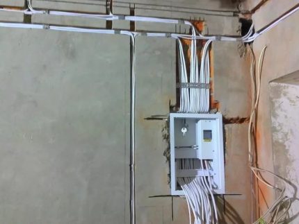 Ang kahirapan sa pagtatrabaho sa mga wire