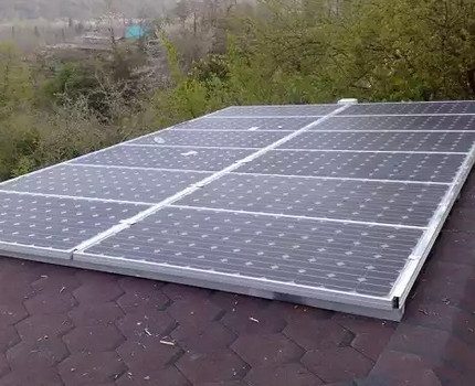 Werkende zonnebatterij