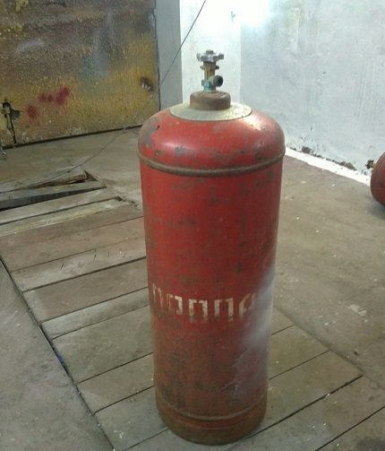 Bouteille de gaz de four