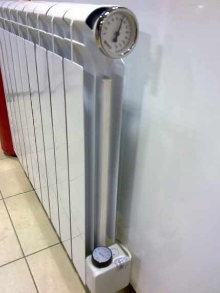 Radiator met regelbare verwarming