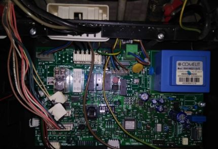 Unité de commande électronique