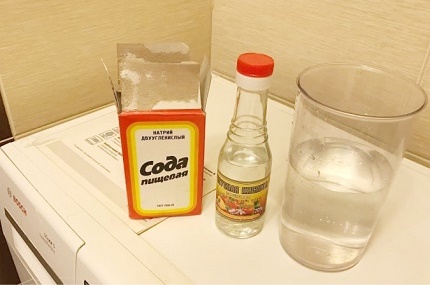 Giấm và soda để làm sạch máy