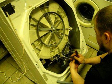 Demontage van de wasmachine