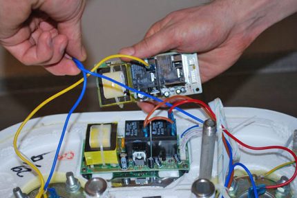 Demontage van de elektronische kaart